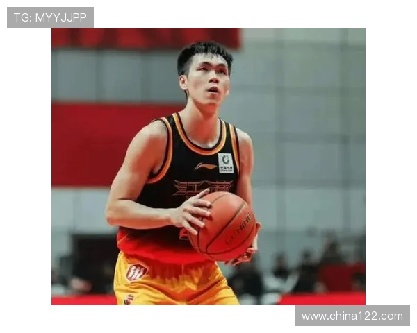 庞峥麟蝉联星锐奖入选全明星首发